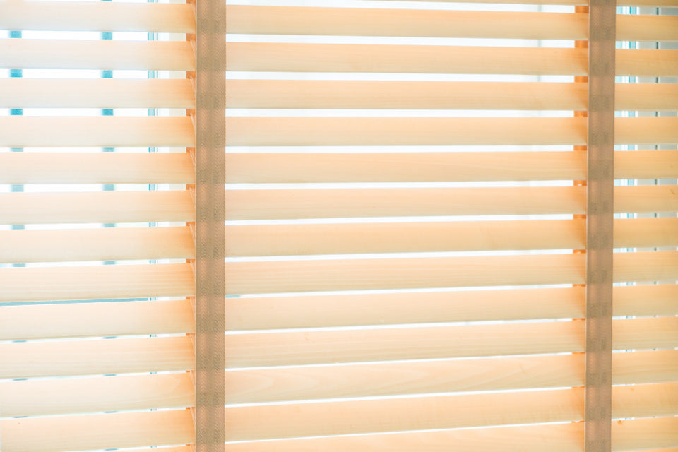 Step-by-Step Tutorial: How to Easily Clean Faux Wood Blinds