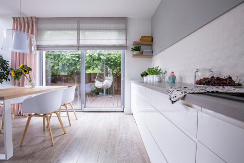 A Buyer’s Guide: 4 Perfect Blinds for Your Sliding Door