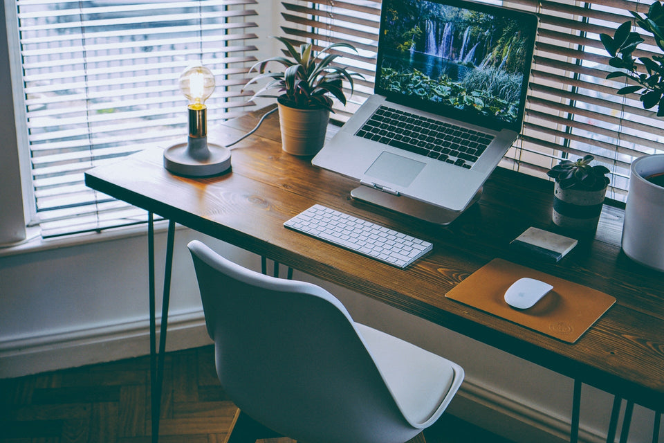 Faux Wood Blinds vs Wood Blinds - Which Should You Get?