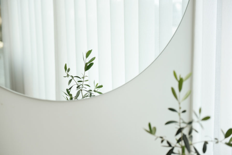 Vertical Blinds Buying Guide: Tips for Choosing the Perfect Set