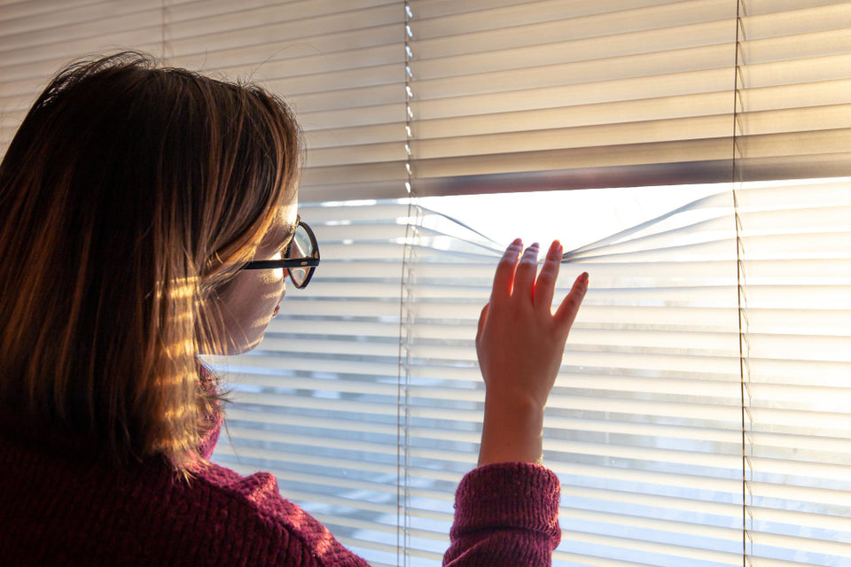 How to Fix Blinds That Won't Open or Close